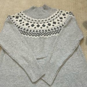 Tahari Mock Neck Sweater gray  and white XL